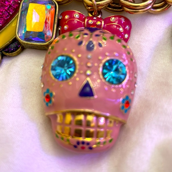 Vintage Betsey Johnson Pink sugar skull charm bracelet - Picture 3 of 12
